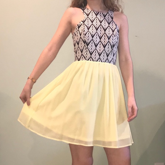 Lulus Dresses & Skirts - Bright & Cheery Lulu’s Sun Dress